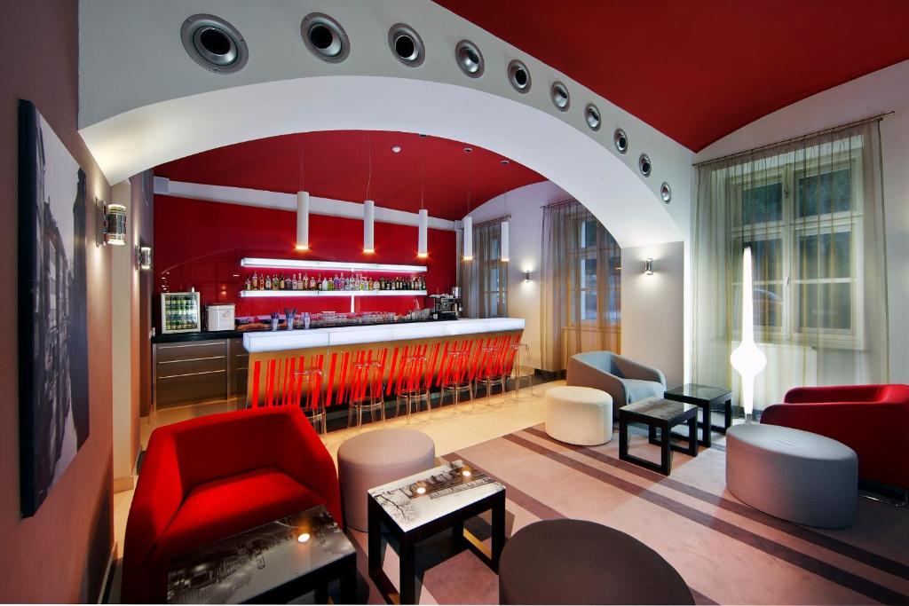 Red & Blue Design Hotel Prague - Resim 33