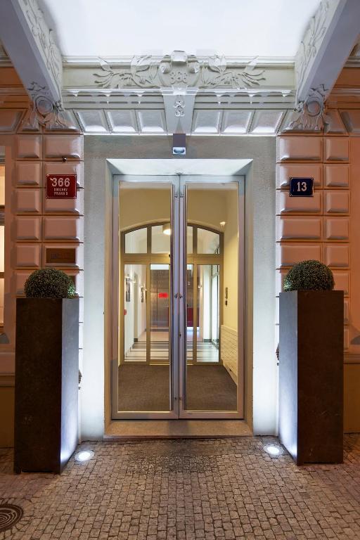 Red & Blue Design Hotel Prague - Resim 36