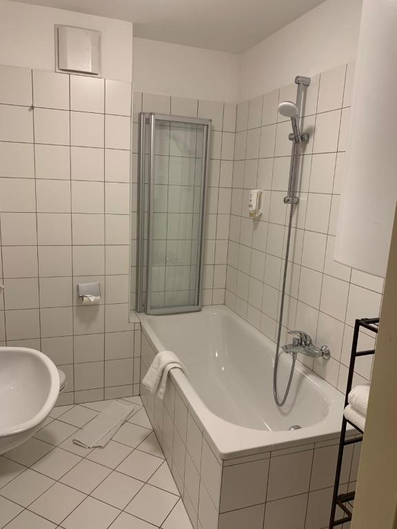 Basic Apartments downtown - 4