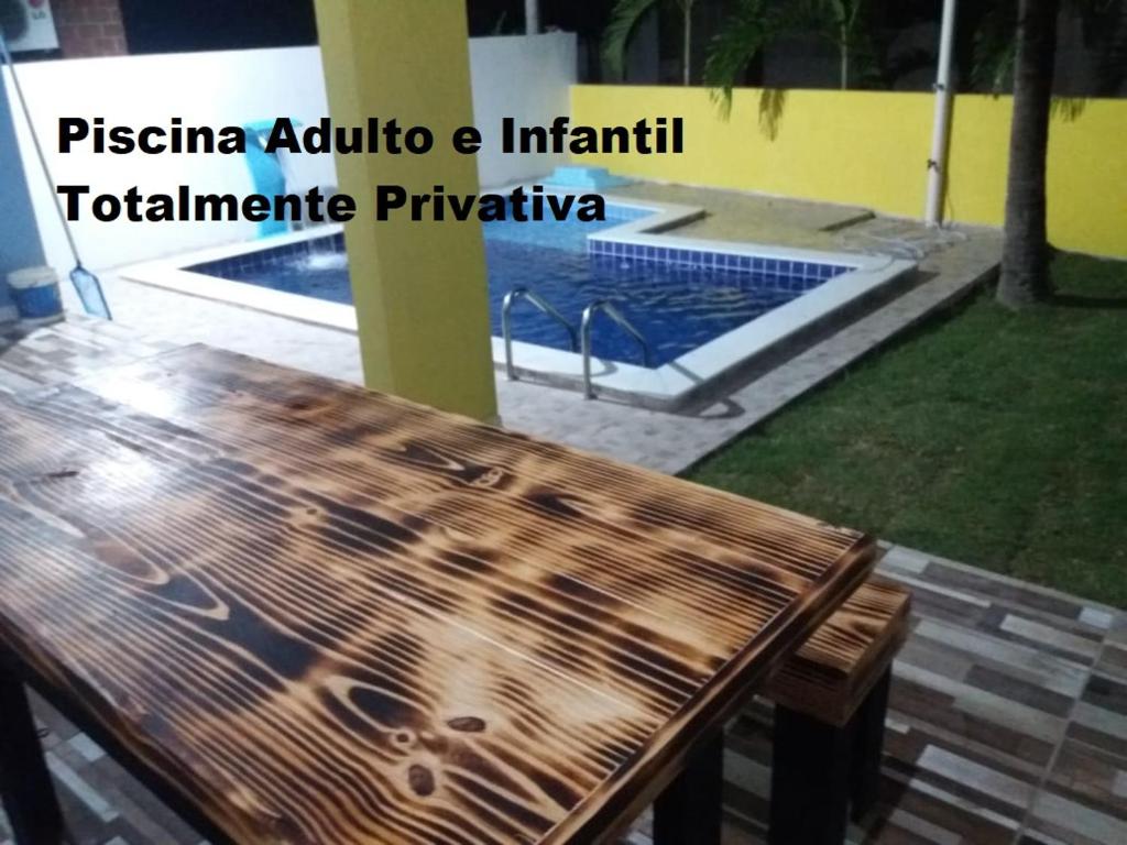  Casa em Cond. Fechado Frente Mar nos Carneiros