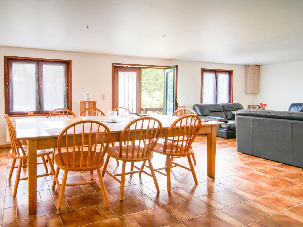 Posezení v ubytování Chalet in Jalhay near High Venn Nature Park
