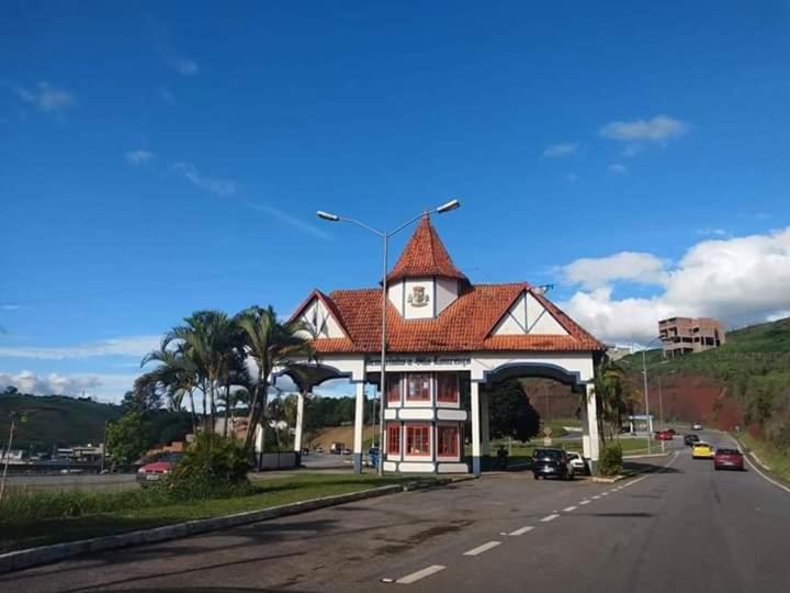  Quarto Casal em Chalé Colonial no Centro