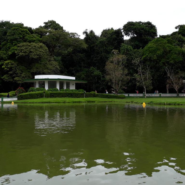  Quarto Casal em Chalé Colonial no Centro
