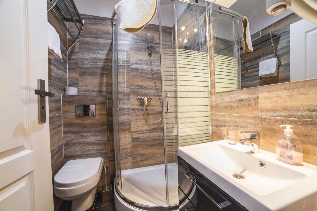 Residence B&B La Fontaine Aparthotel - Resim 25