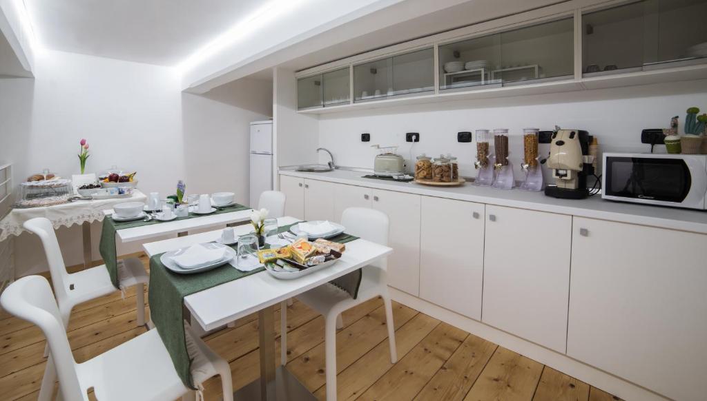 Angel's Care B&B - 9