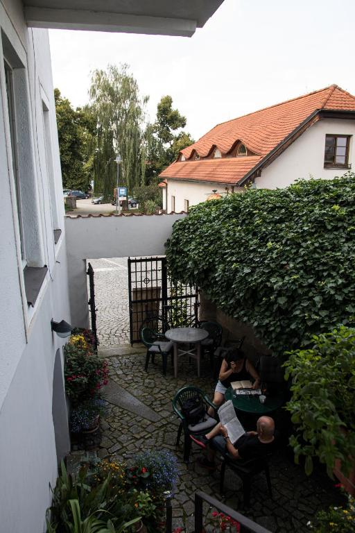 Zahrada ubytování U Černého kocoura a zeleného stromu
