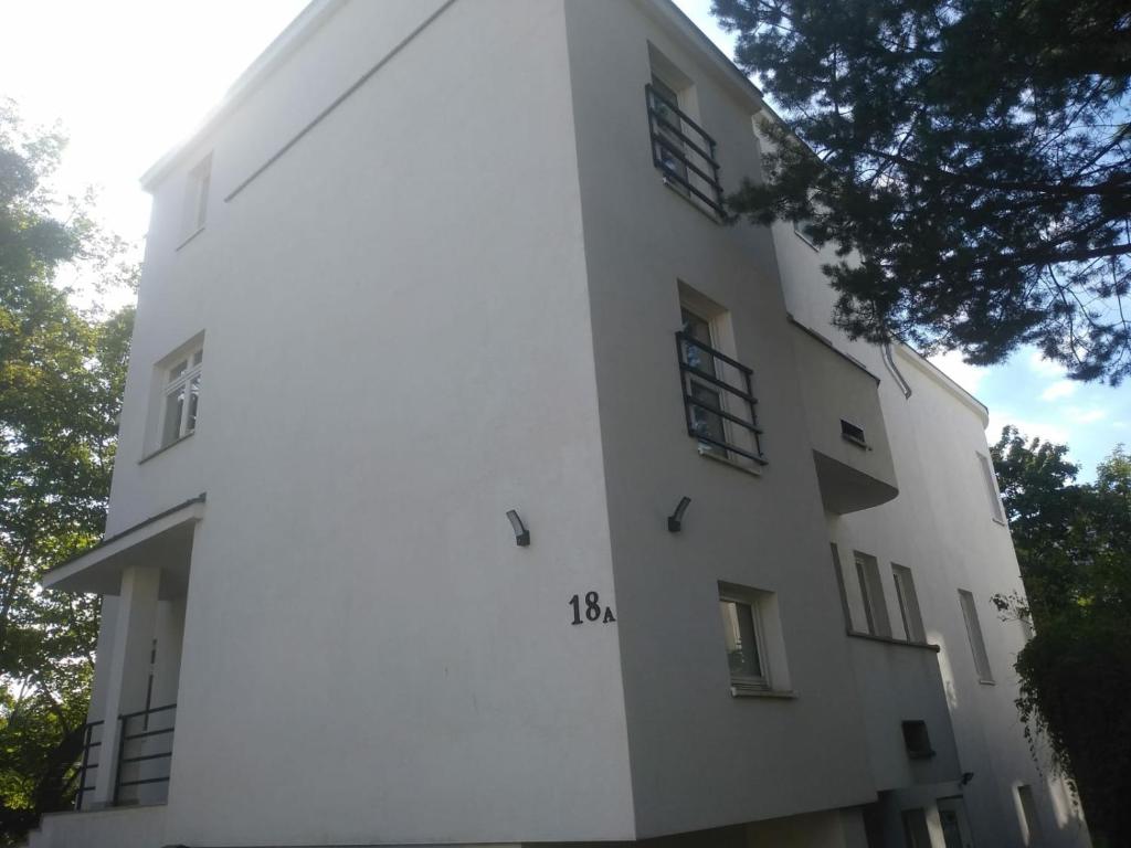 Budova, v ktorej sa apartmán nachádza