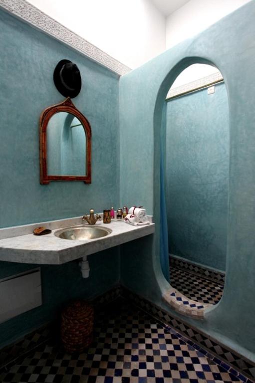 Koupelna v ubytování Riad Tahar Oasis