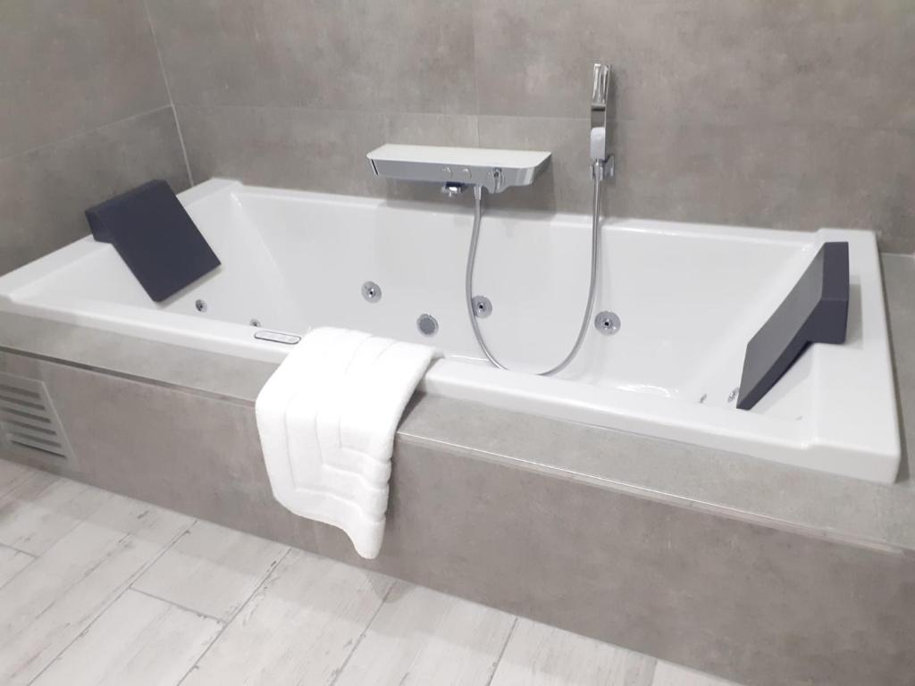 Koupelna v ubytování Villa Blue Garden B&B Vlaamse Ardennen nabij Pairi Daiza