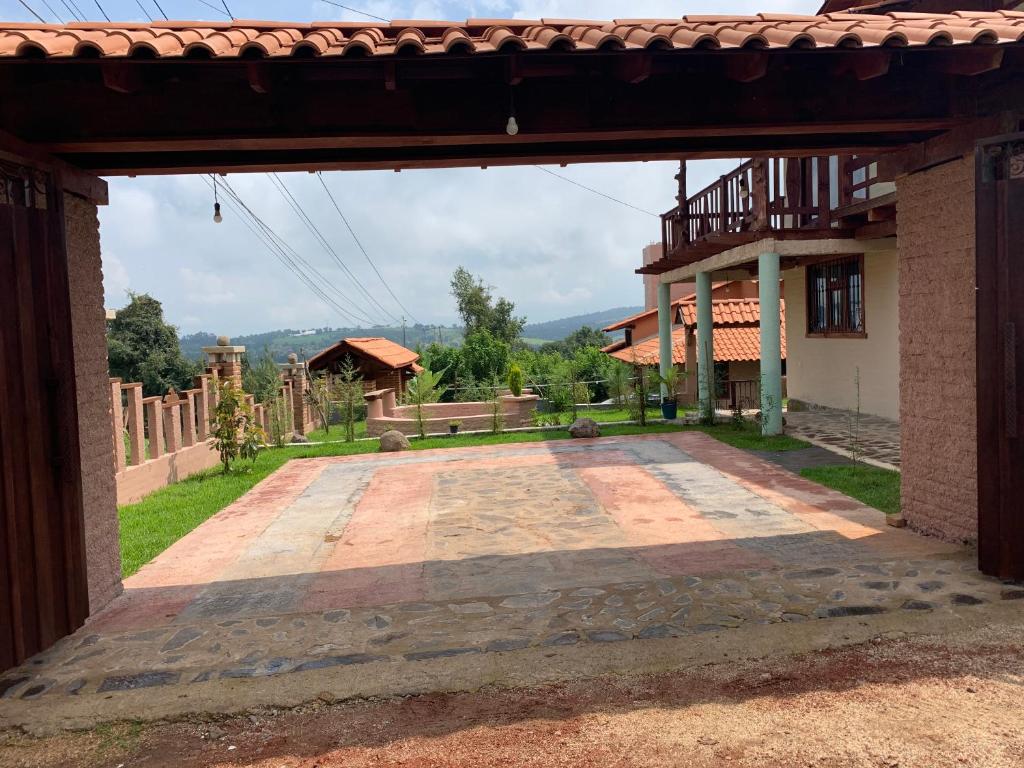 Budova, kde se chata nachází
