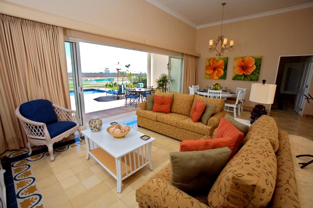 Pueblo Bonito Emerald Luxury Villas & Spa All Inclusive - Вилла с тремя спальнями