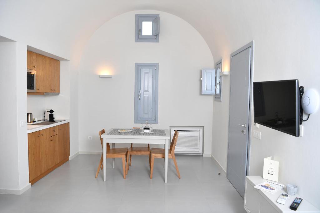 Kuchyň nebo kuchyňský kout v ubytování Nova Luxury Suites