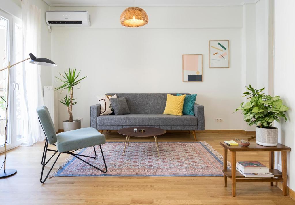 Istumisnurk majutusasutuses Your Perfect Relaxing Eclectic Gateway In Athens