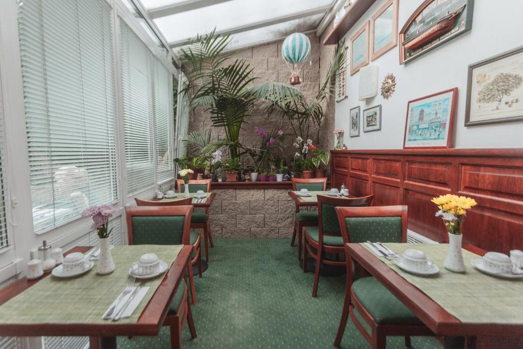 Restaurace v ubytování Hotel Peko