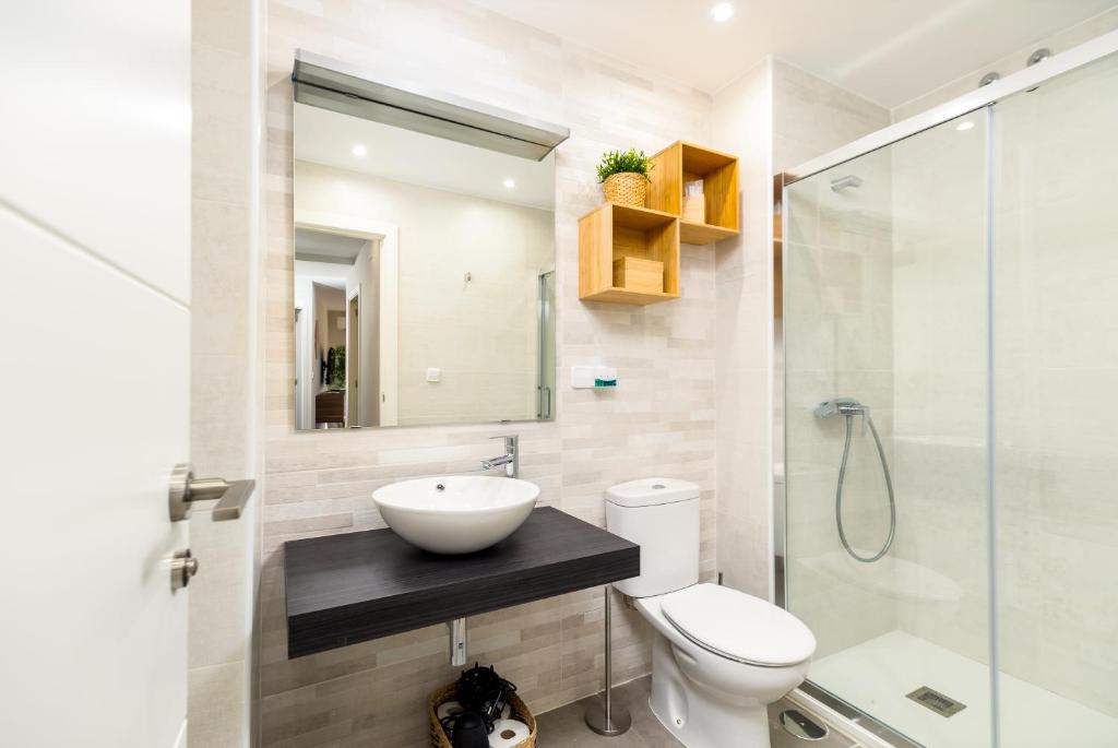 A bathroom at La Casa de los Mapas