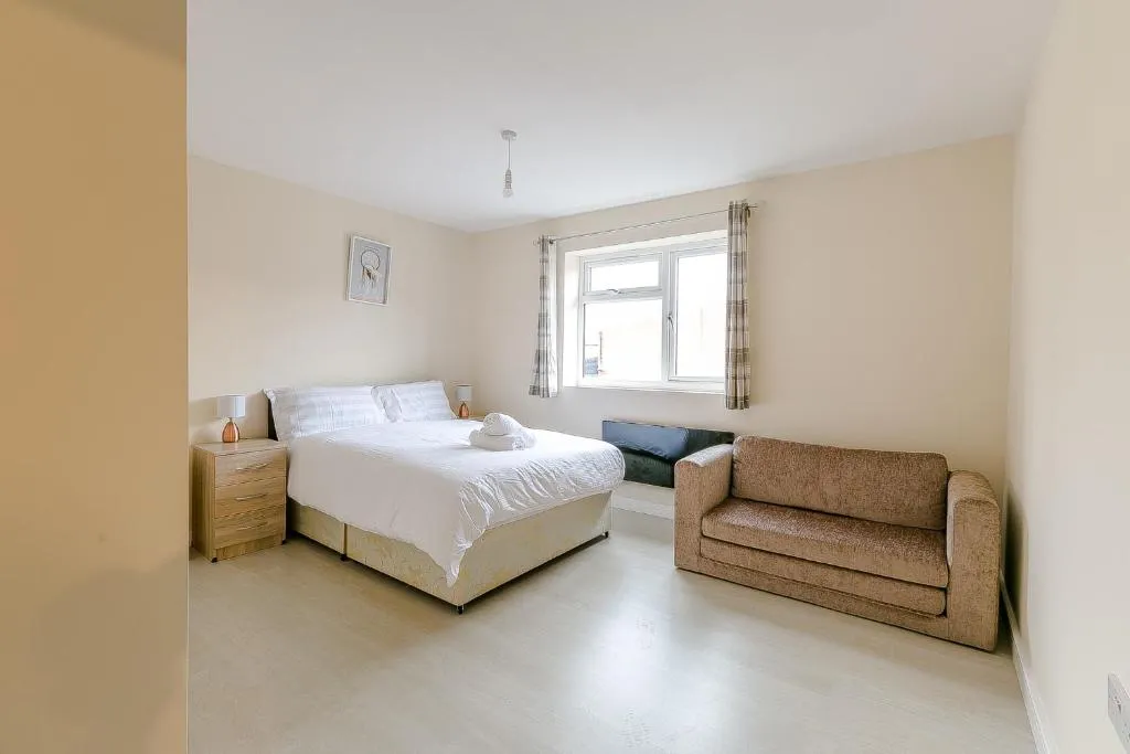 KYNSPARKS APARTMENTS 6 units of one bed flats, Birmingham, United Kingdom