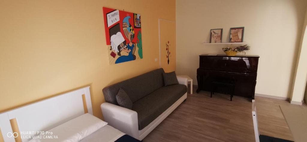 A seating area at Il Pianoforte B&B