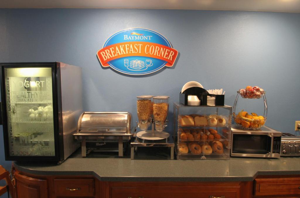 Baymont by Wyndham Lafayette - Purdue University photo