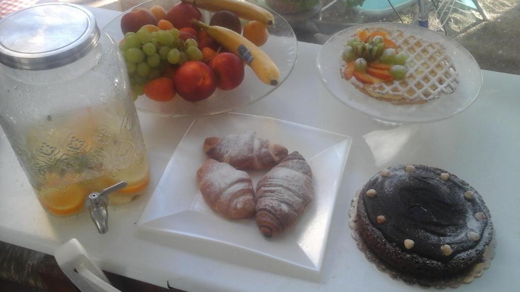 Jedlo v ubytovaní bed & breakfast alebo blízkom okolí