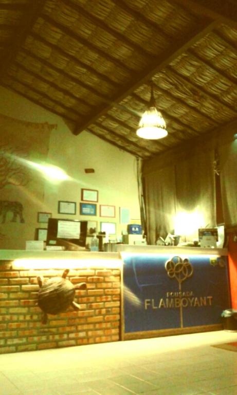  POUSADA FLAMBOYANT VILLAGE - Praia Das Fontes - 50mt da Gruta Mãe D'água