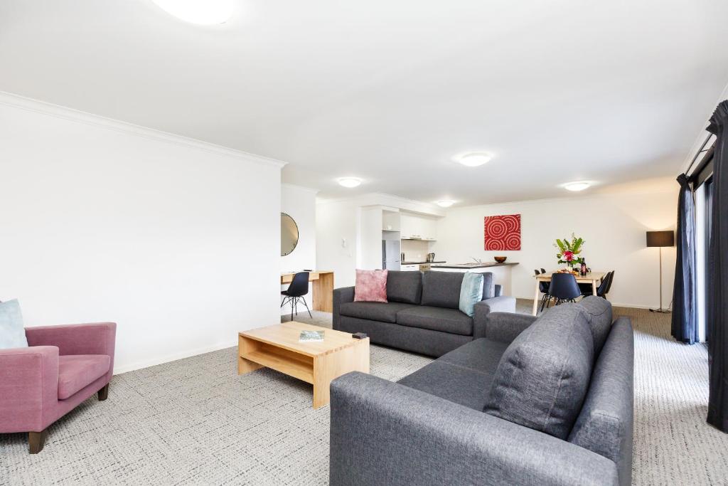 Quest Sale - Appartement De Trois Chambres