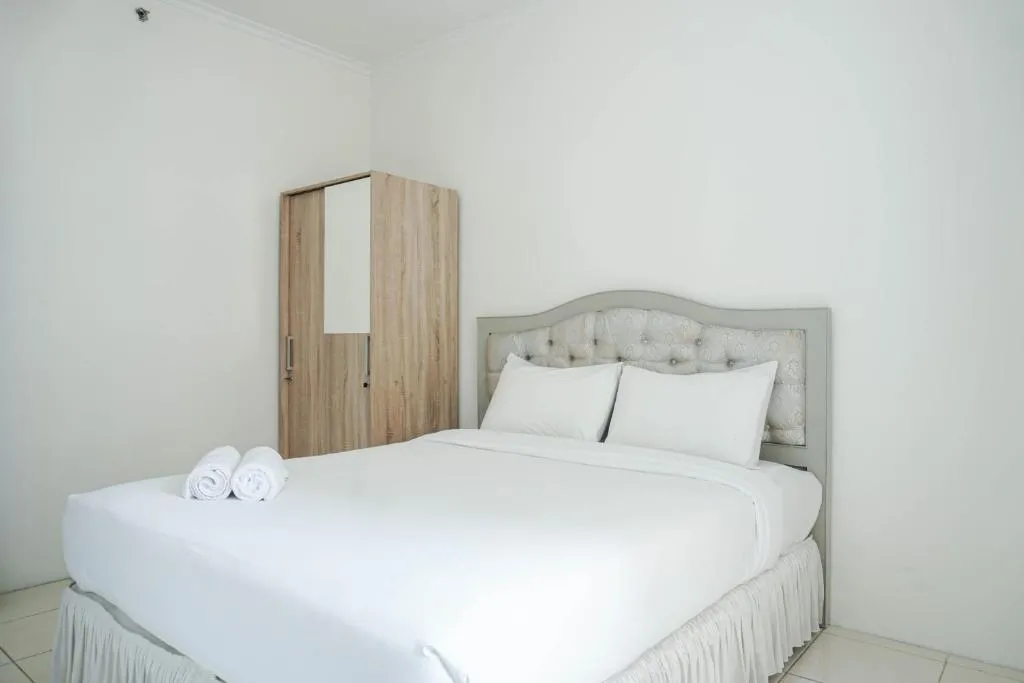 Cozy Minimalist 1BR Apartment at Mediterania Marina Residence By Travelio, Jakarta, Indonezia