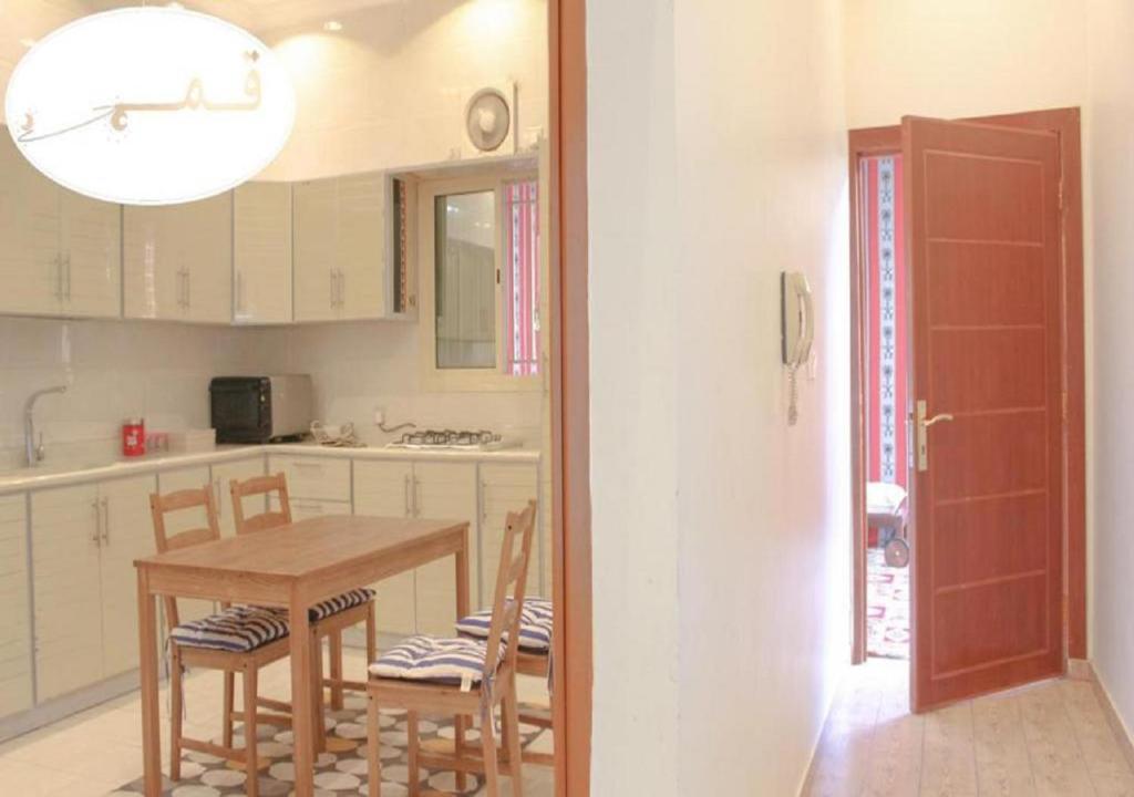 Kuchyň nebo kuchyňský kout v ubytování Shams W Qamar Chalets