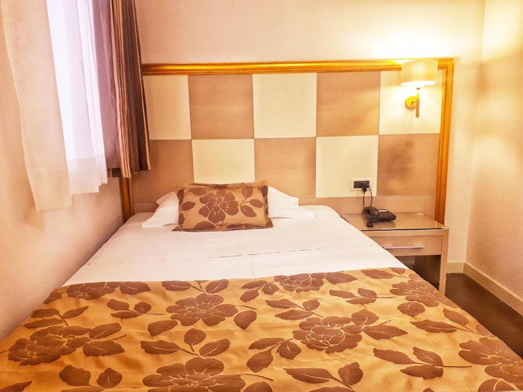 Hotel Le Chevalier - 4