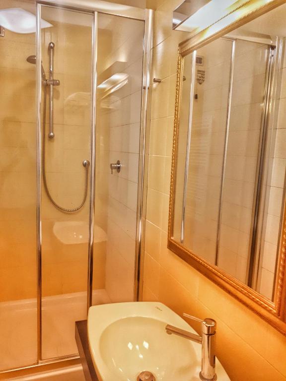 Hotel Le Chevalier - 10