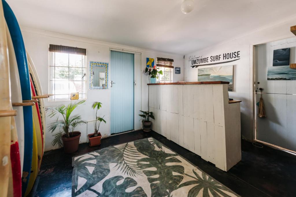 Kuchyň nebo kuchyňský kout v ubytování Umzumbe Surf House