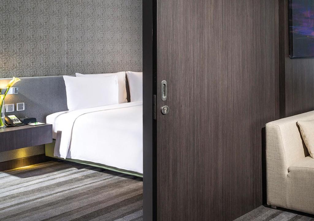 Holiday Inn Bangkok Sukhumvit An Ihg Hotel Bangkok Updated 21 Prices Holiday Inn Bangkok Sukhumvit An Ihg Hotel Bangkok Updated 21 Prices