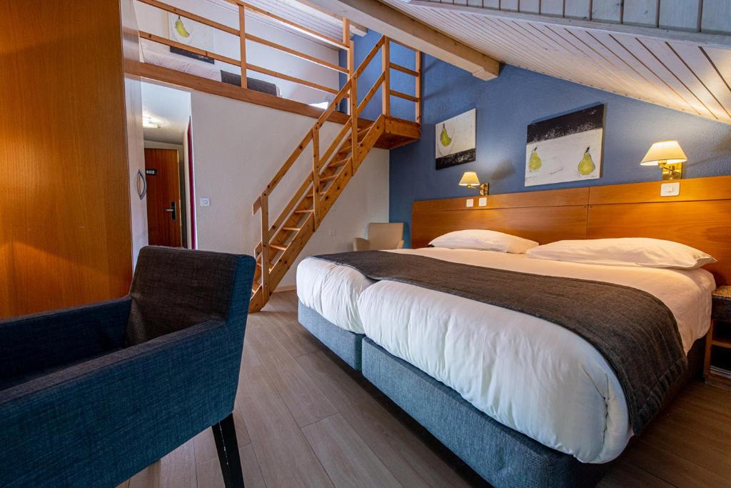 
Superior Triple Room
