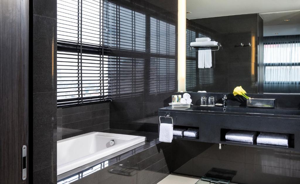 Holiday Inn Bangkok Sukhumvit by IHG - Resim 12