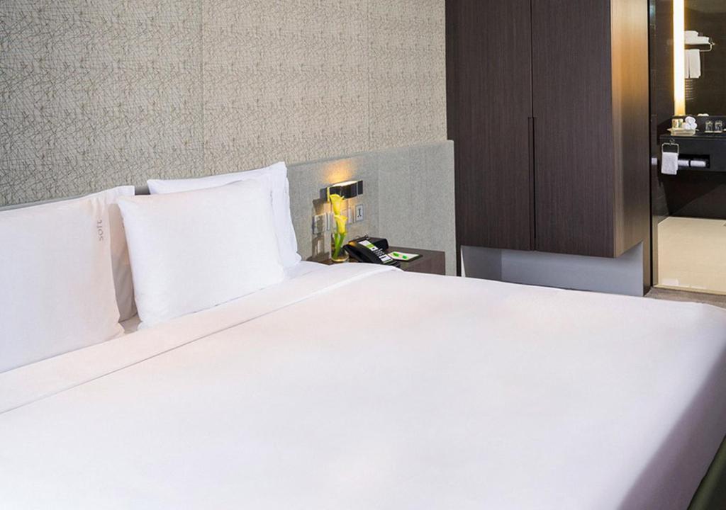 Holiday Inn Bangkok Sukhumvit by IHG - Resim 10