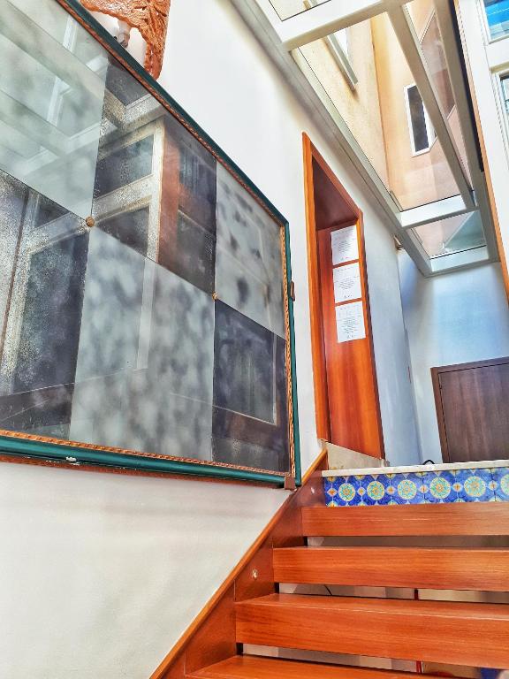 Kuchyň nebo kuchyňský kout v ubytování Hotel Le Chevalier