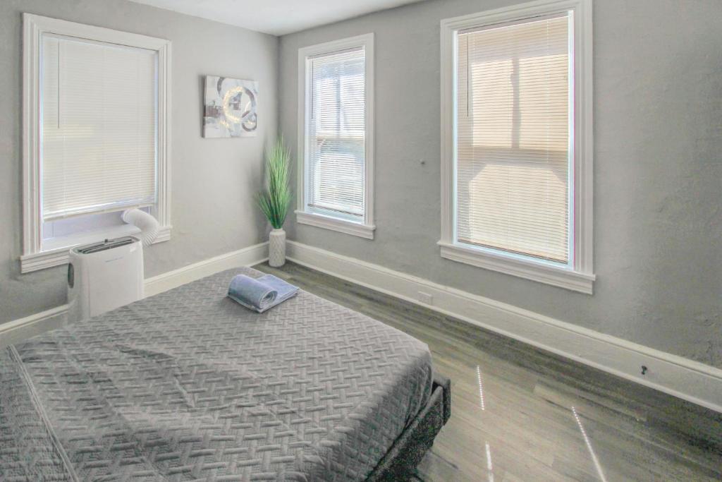 ☆☆ Modern Coed Dorm in Reading ☆☆ - 