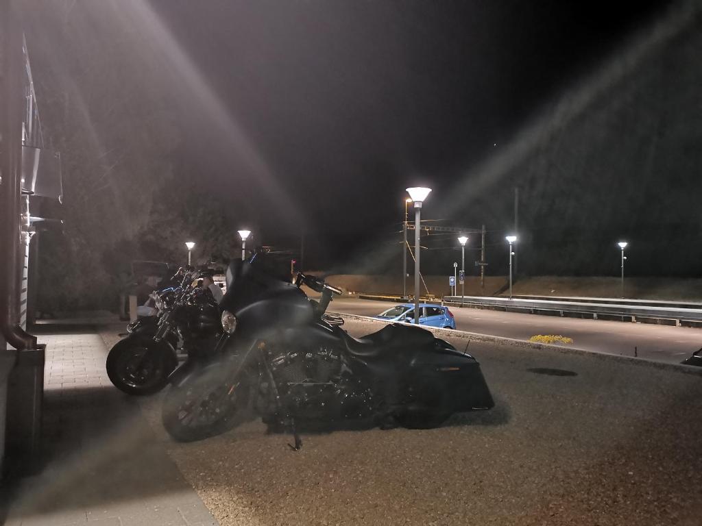 Hotel16 by Messe & Stadion Suisse in Minuten & Late Check-in - Resim 21