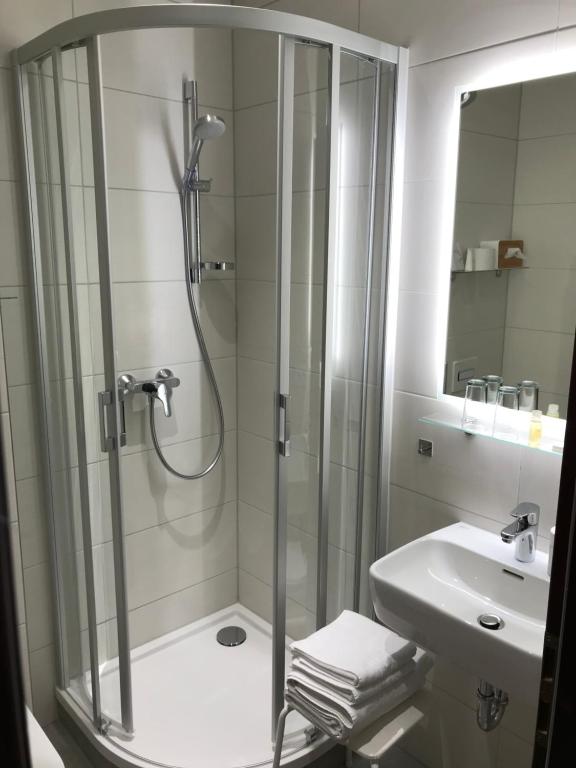Vannituba majutusasutuses Flair-Hotel Waldfrieden