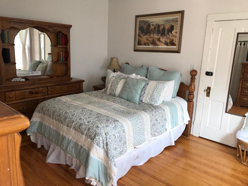 1899 Inn - Sala De Reina Con Baño Compartido