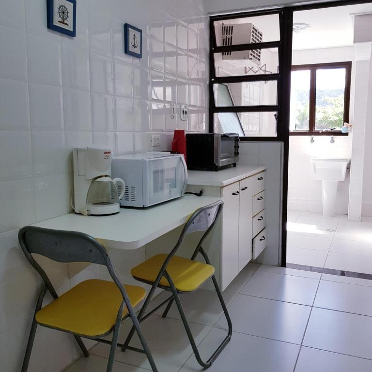  Lemon Beach Guarujá