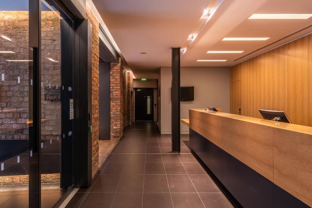 The Resident Liverpool - Resim 5