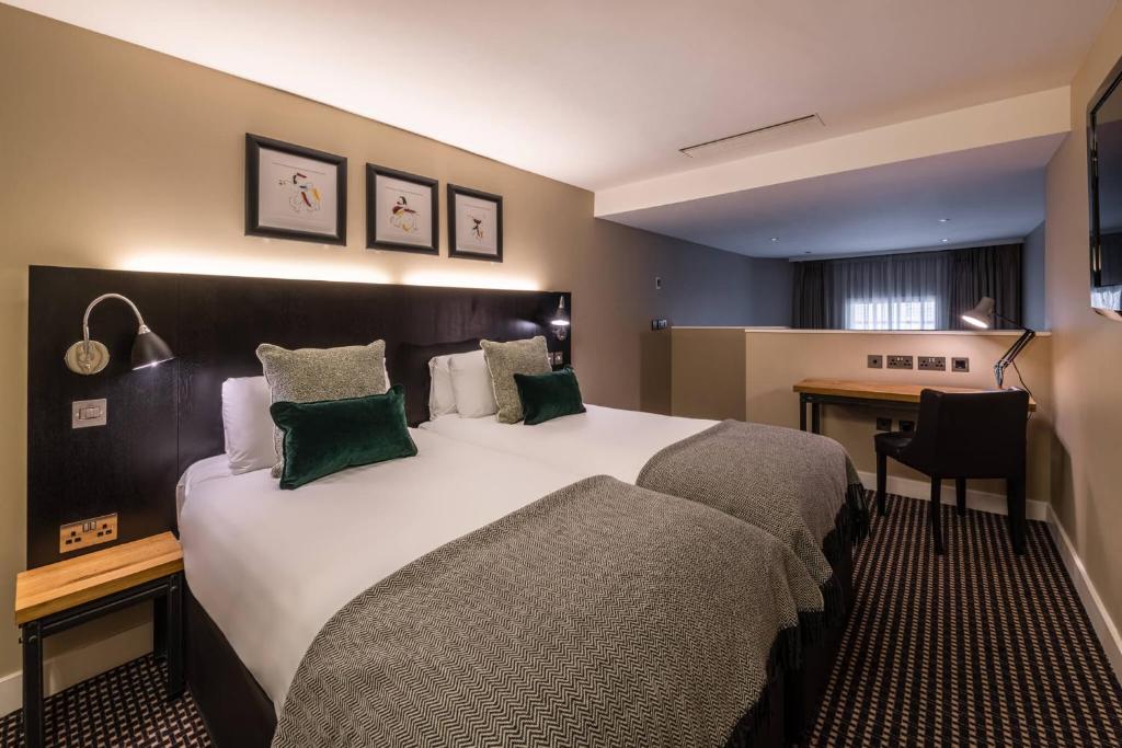 The Resident Liverpool - Resim 14