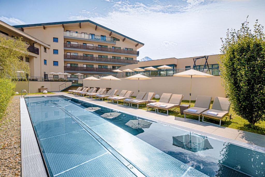 The swimming pool at or close to HAIDVOGL MAVIDA Zell am See