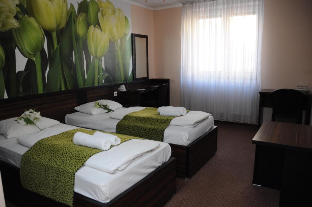Green Hotel Budapest - Resim 38