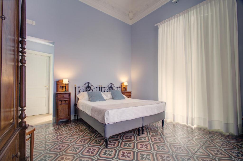 Bellini Palace luxury B&B and Apartments - Deluxe Double Room With Balcony