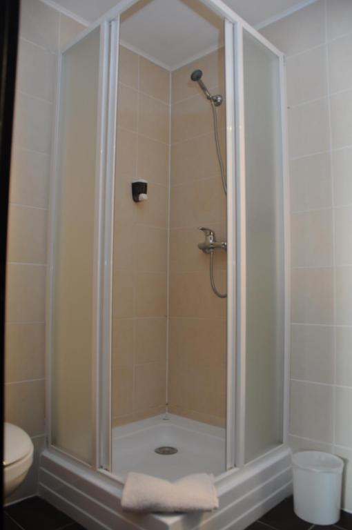 Green Hotel Budapest - Resim 45