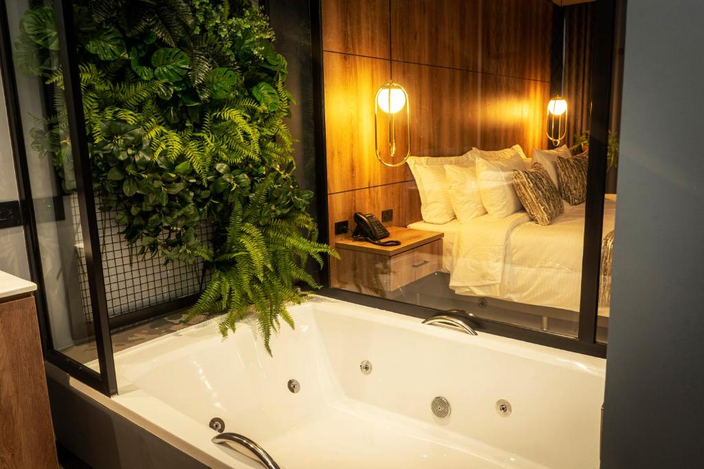 Postel nebo postele na pokoji v ubytování Cavalta by Bernalo Hotels