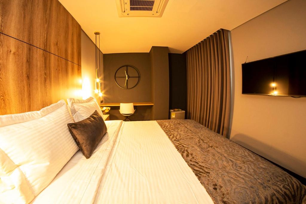 Postel nebo postele na pokoji v ubytování Cavalta by Bernalo Hotels
