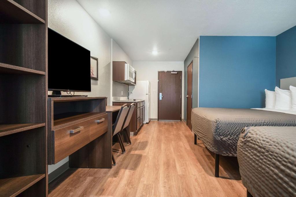WoodSpring Suites Naples West - Error