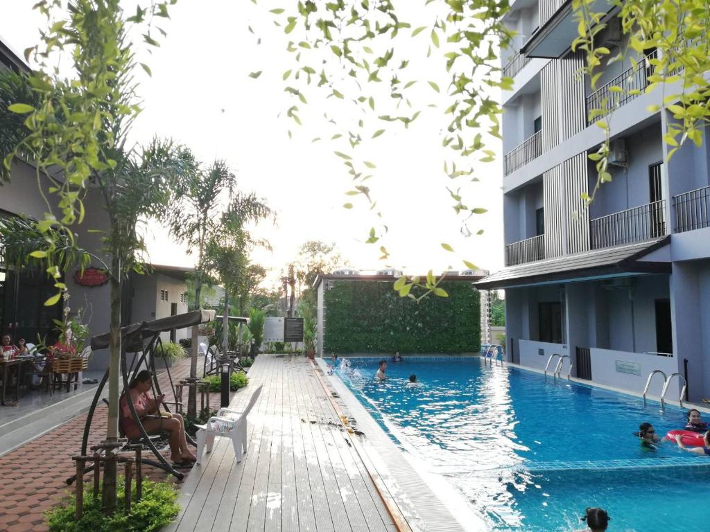 Bazén v ubytování J.P.GRAND HOTEL nebo v jeho okolí